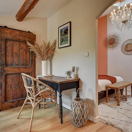 Le Chant Du Coquelicot Baziege